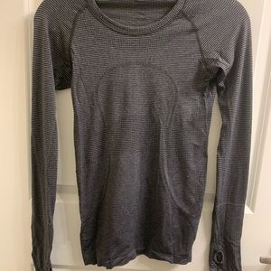 Lululemon long sleeve top